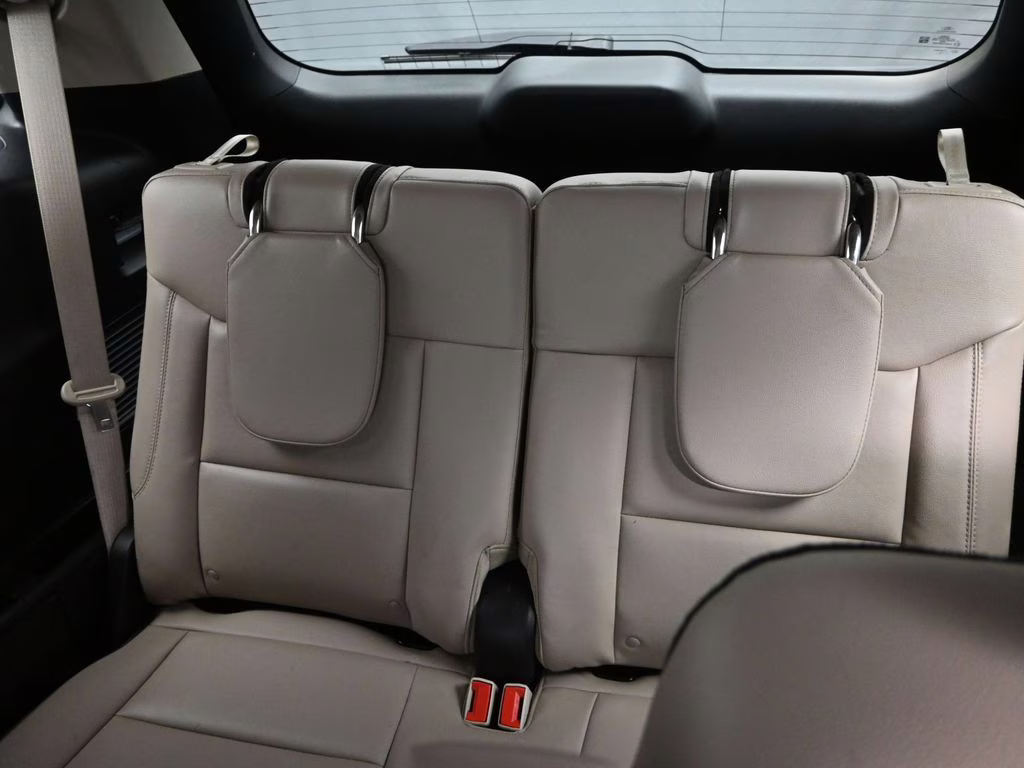 2023 Green Metallic Ford Explorer Limited 4X4 SUV