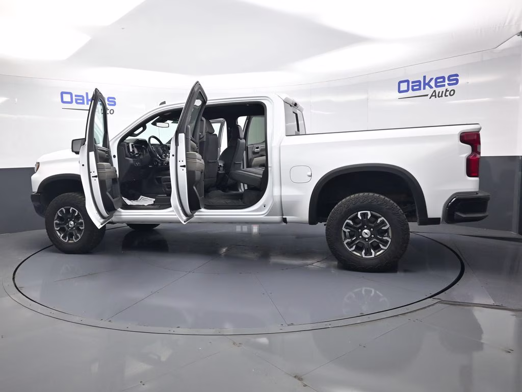 2024 Summit White Chevrolet Silverado 1500 ZR2 4X4 Truck