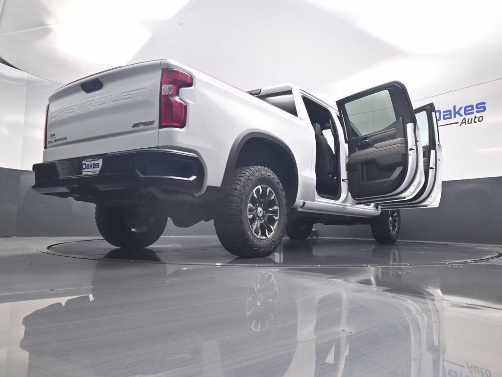 2024 Summit White Chevrolet Silverado 1500 ZR2 4X4 Truck