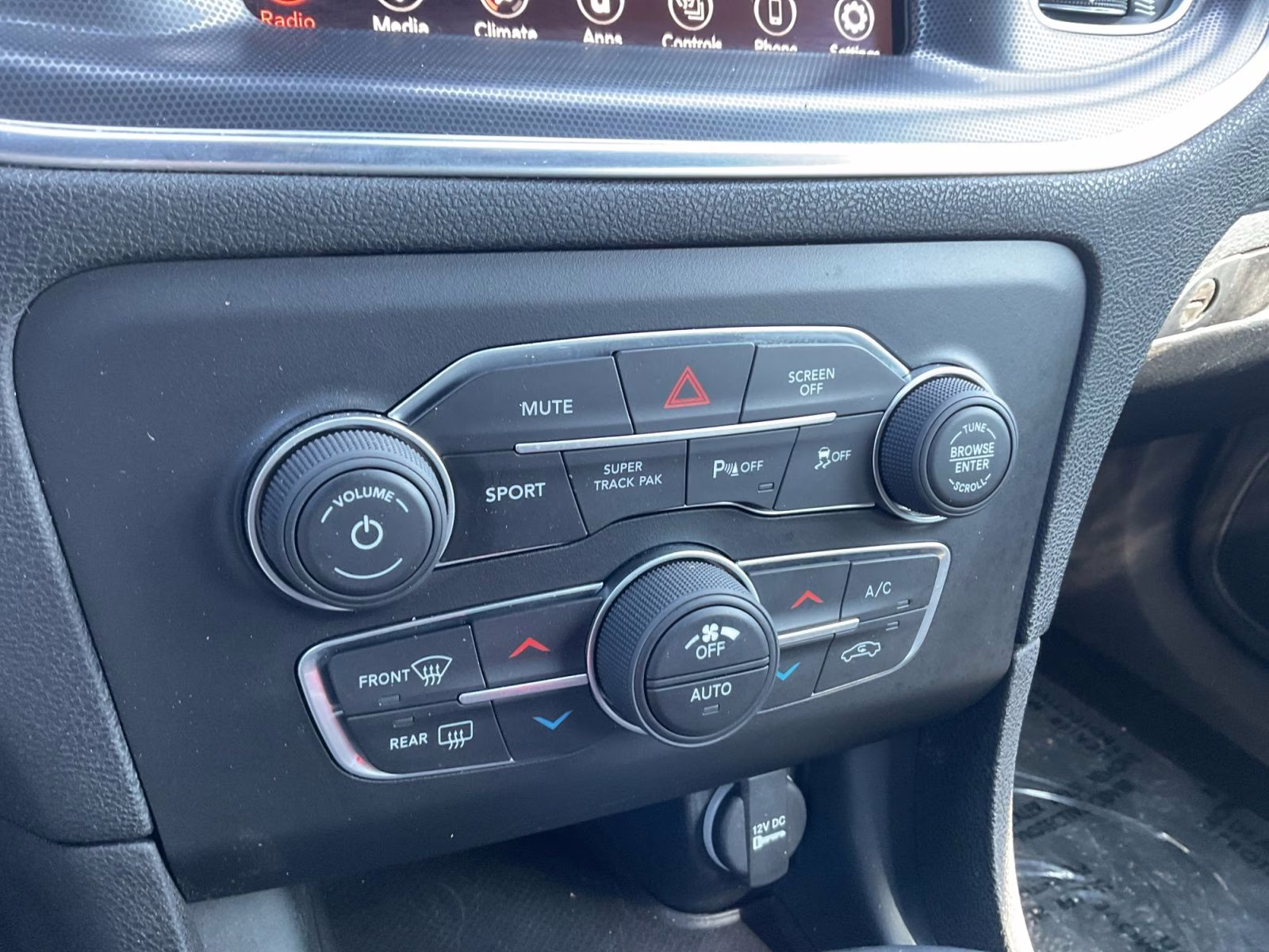 2018 Pitch Black Clearcoat Dodge Charger GT AWD Sedan