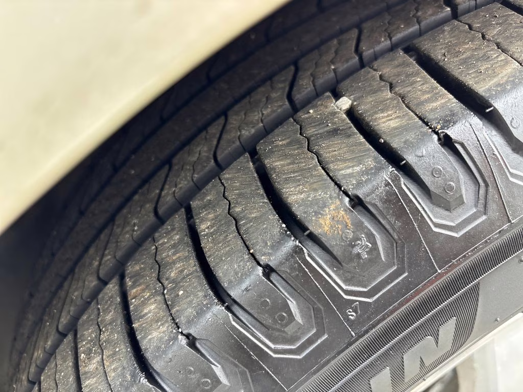 2014 Champagne Silver Metallic Chevrolet Cruze 1LT FWD Sedan