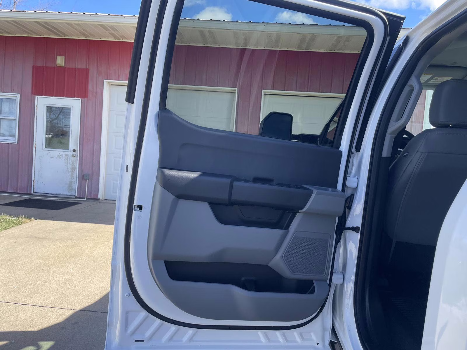 2026 Oxford White Ford Super Duty F-450 DRW XL 4X4 Truck