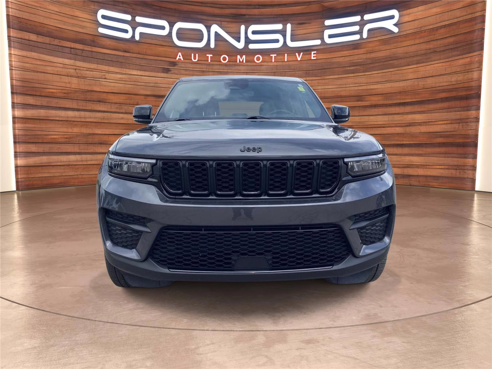 2022 Baltic Gray Metallic Clearcoat Jeep Grand Cherokee Altitude 4X4 SUV