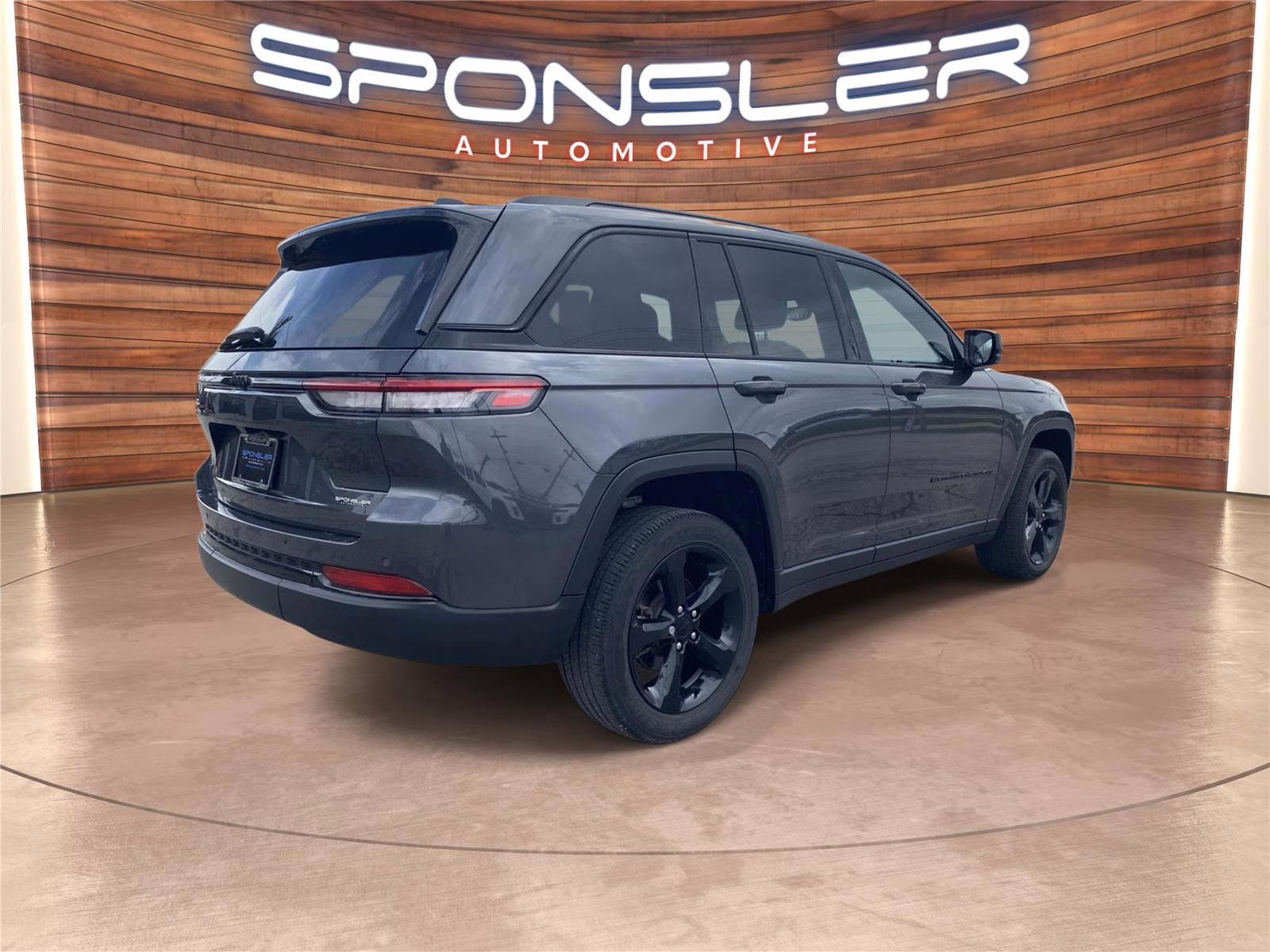 2022 Baltic Gray Metallic Clearcoat Jeep Grand Cherokee Altitude 4X4 SUV