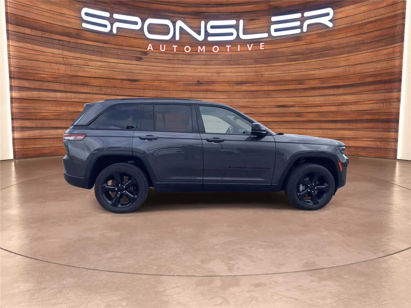 2022 Baltic Gray Metallic Clearcoat Jeep Grand Cherokee Altitude 4X4 SUV