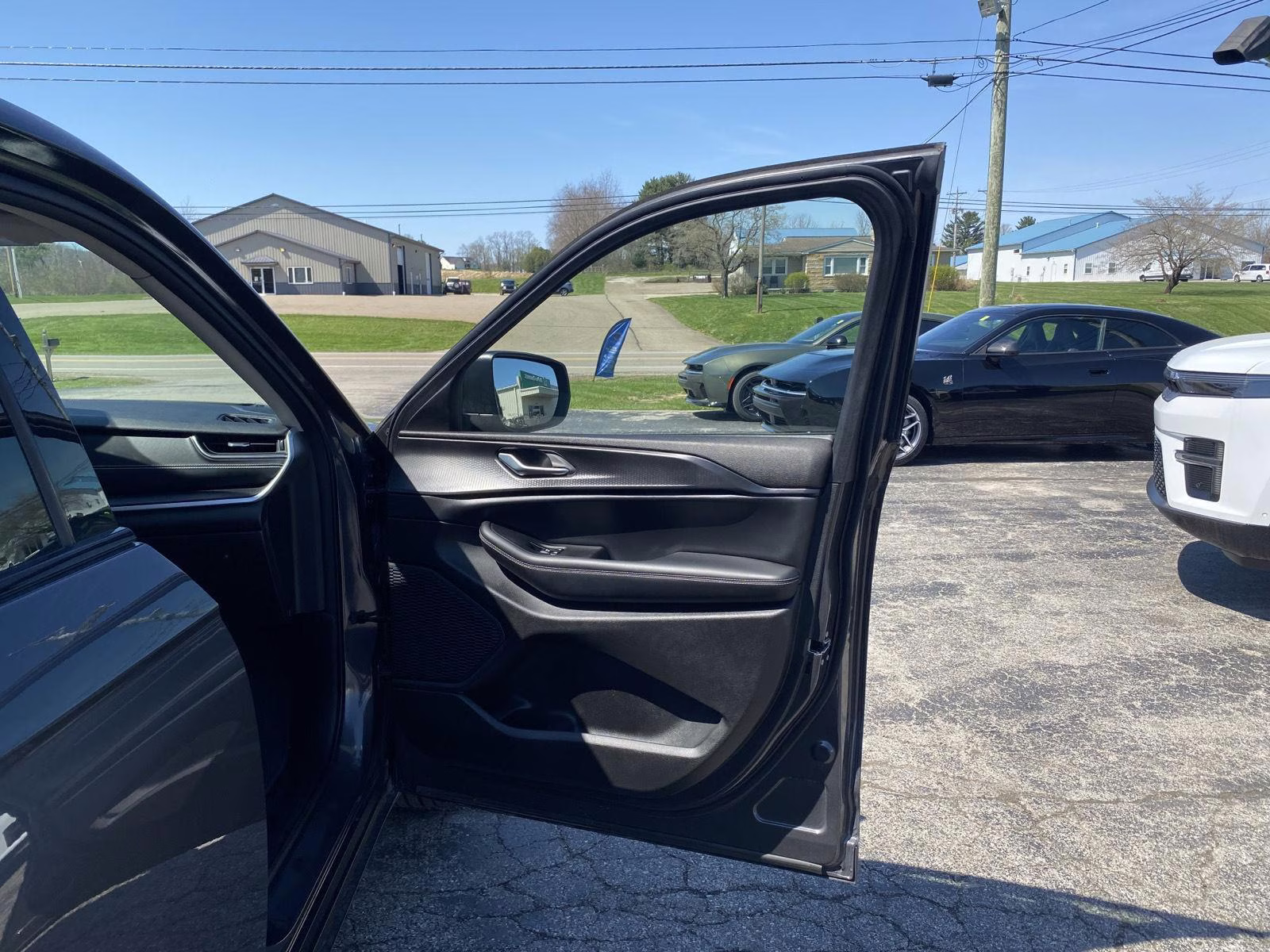 2023 Baltic Gray Metallic Clearcoat Jeep Grand Cherokee Laredo 4X4 SUV