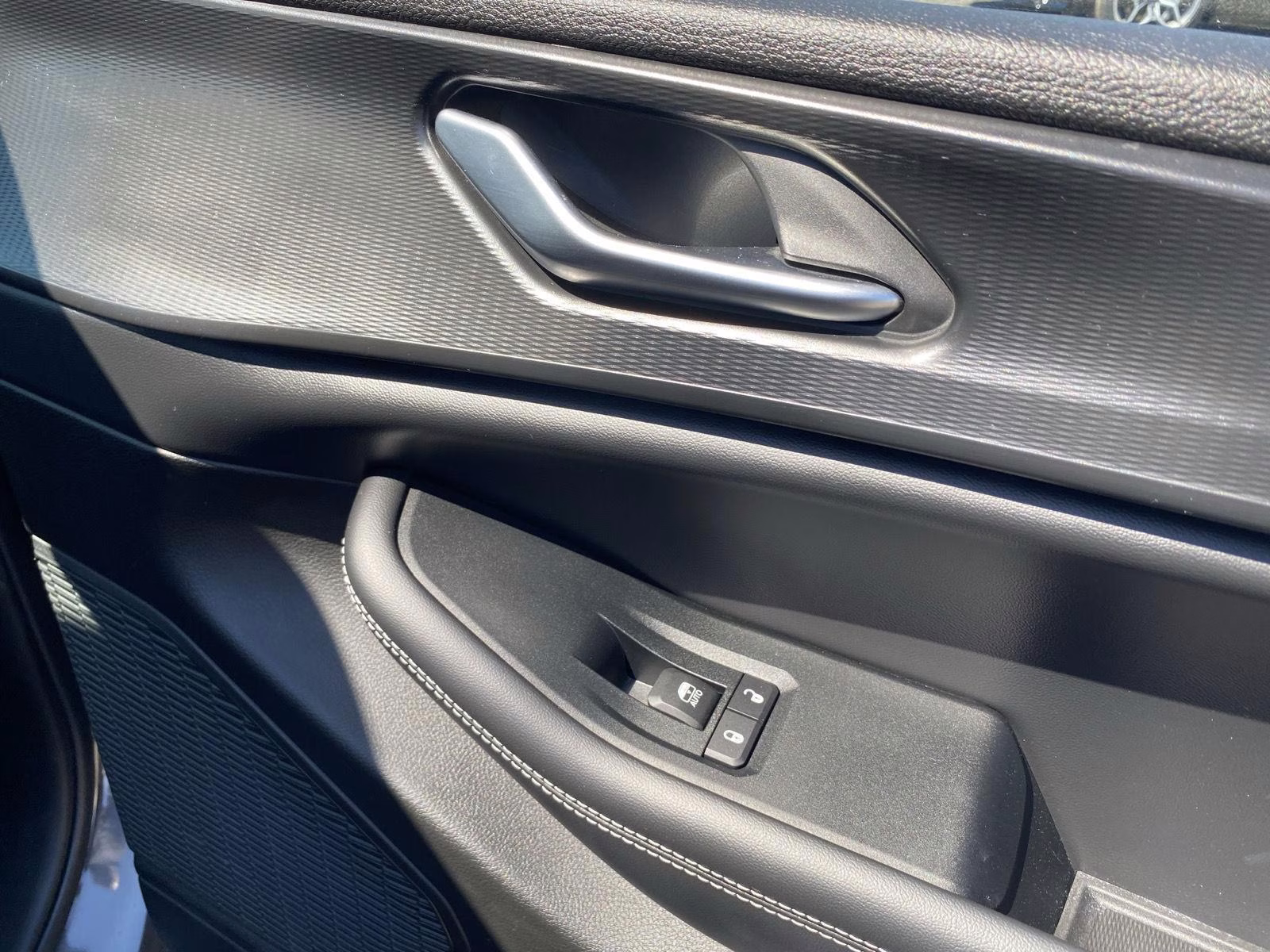 2023 Baltic Gray Metallic Clearcoat Jeep Grand Cherokee Laredo 4X4 SUV