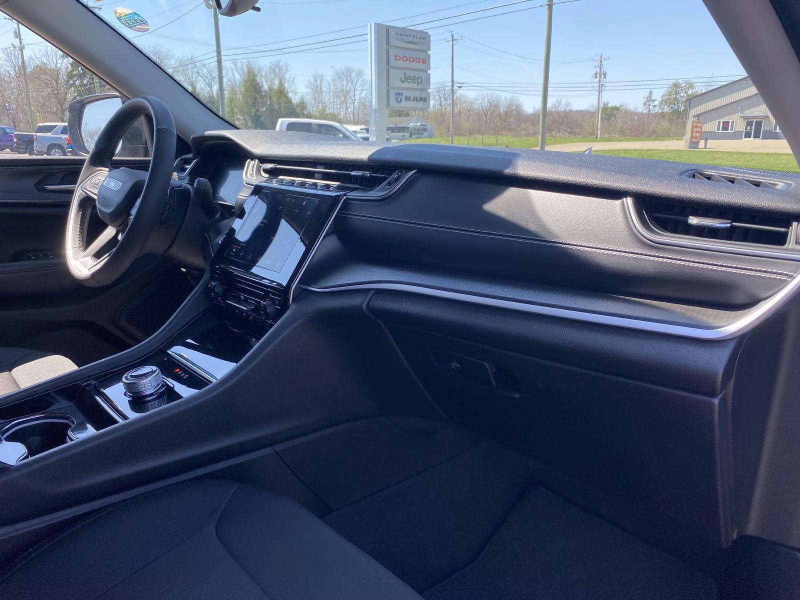 2023 Baltic Gray Metallic Clearcoat Jeep Grand Cherokee Laredo 4X4 SUV