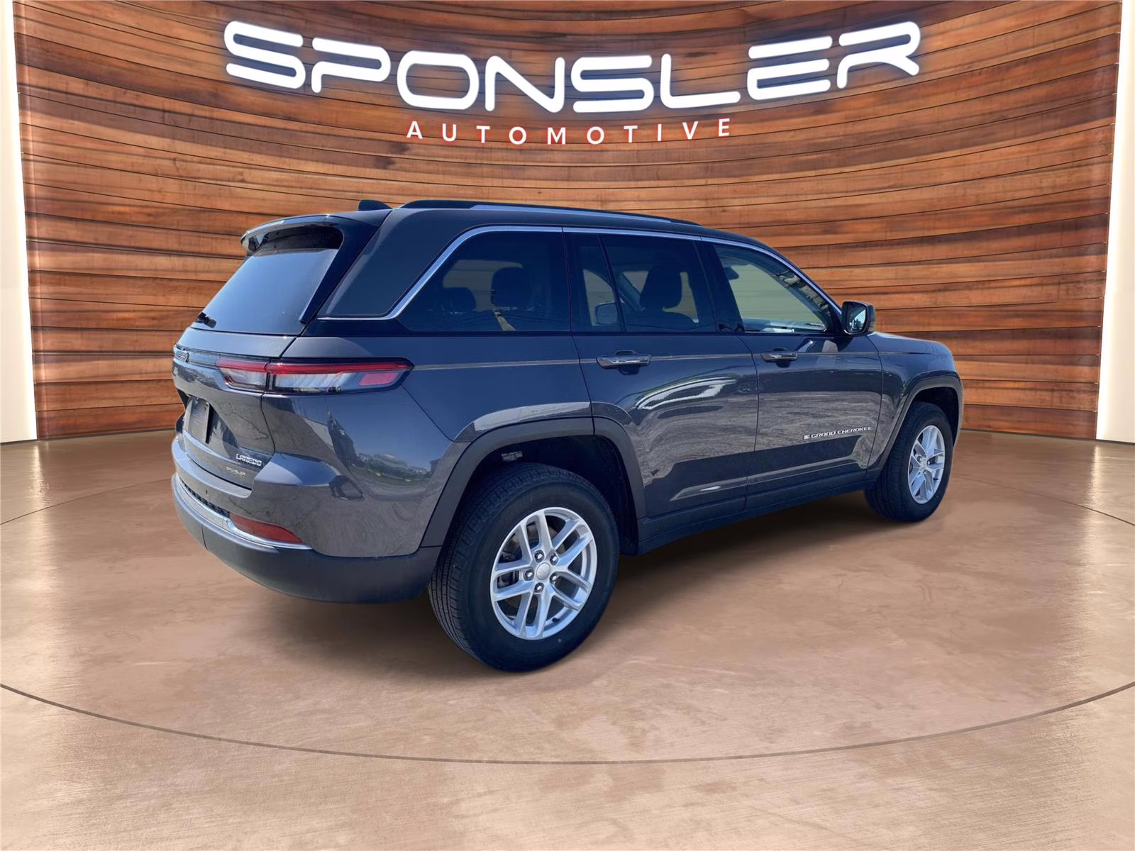 2023 Baltic Gray Metallic Clearcoat Jeep Grand Cherokee Laredo 4X4 SUV