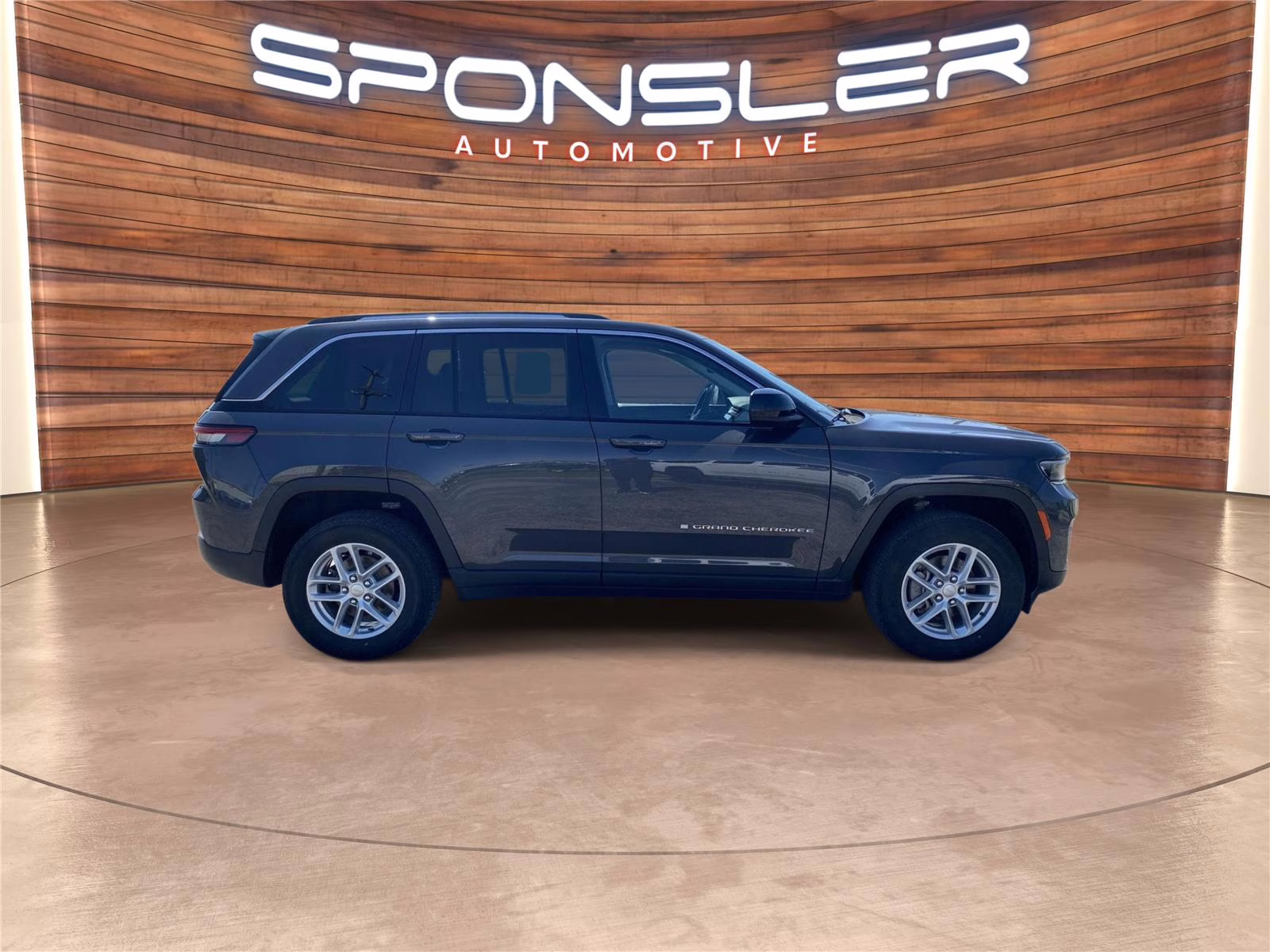 2023 Baltic Gray Metallic Clearcoat Jeep Grand Cherokee Laredo 4X4 SUV