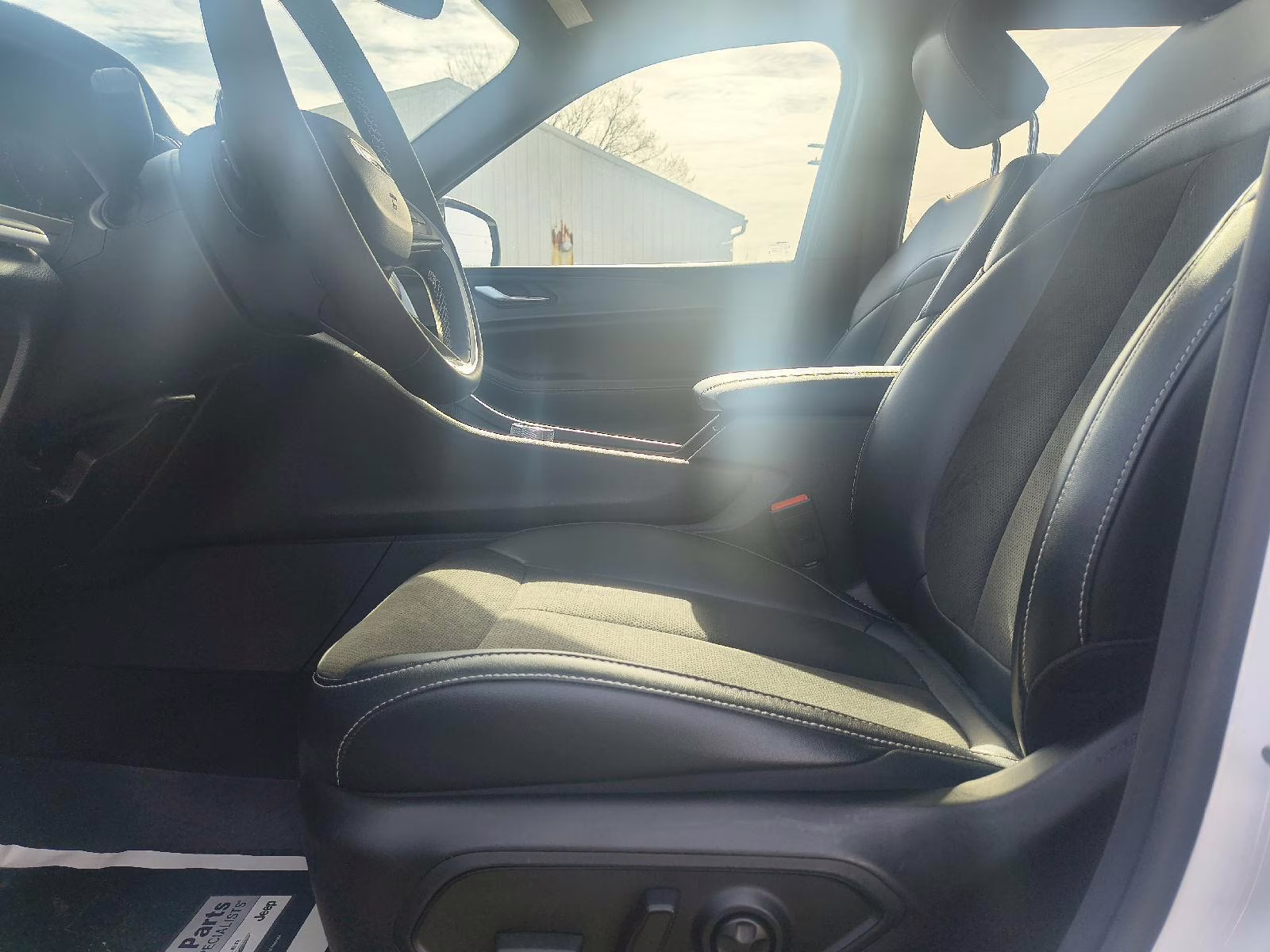 2024 Bright White Clearcoat Jeep Grand Cherokee L Altitude X 4X4 SUV