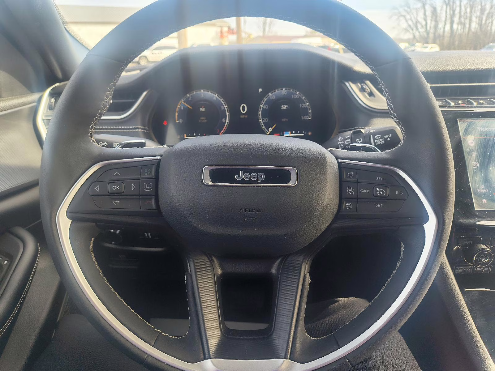 2024 Bright White Clearcoat Jeep Grand Cherokee L Altitude X 4X4 SUV