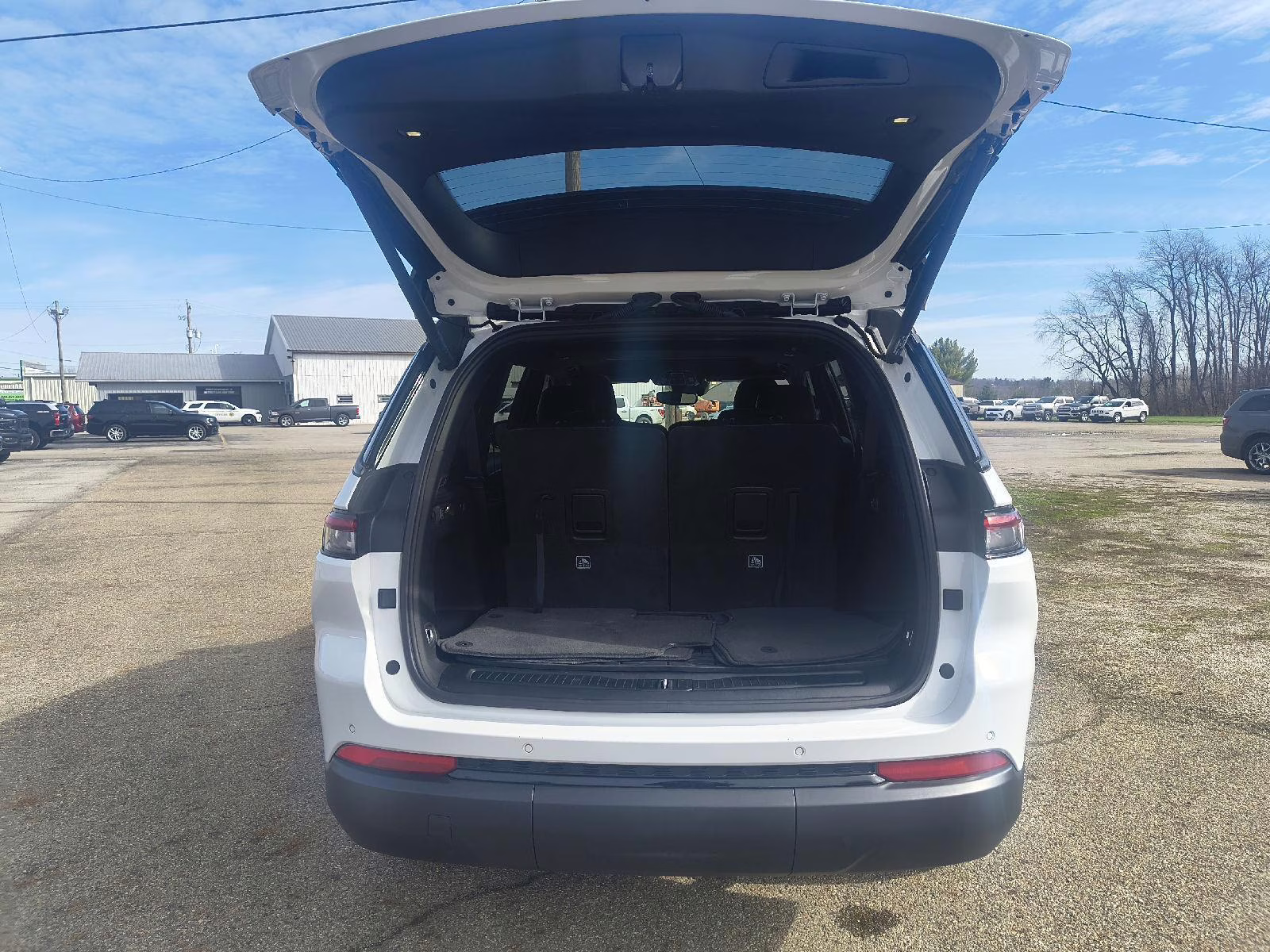 2024 Bright White Clearcoat Jeep Grand Cherokee L Altitude X 4X4 SUV