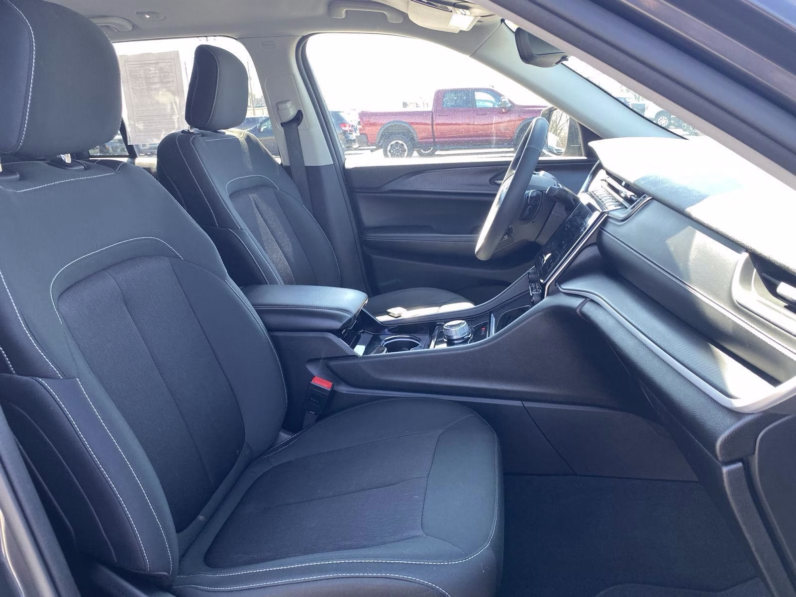 2023 Baltic Gray Metallic Clearcoat Jeep Grand Cherokee Laredo 4X4 SUV