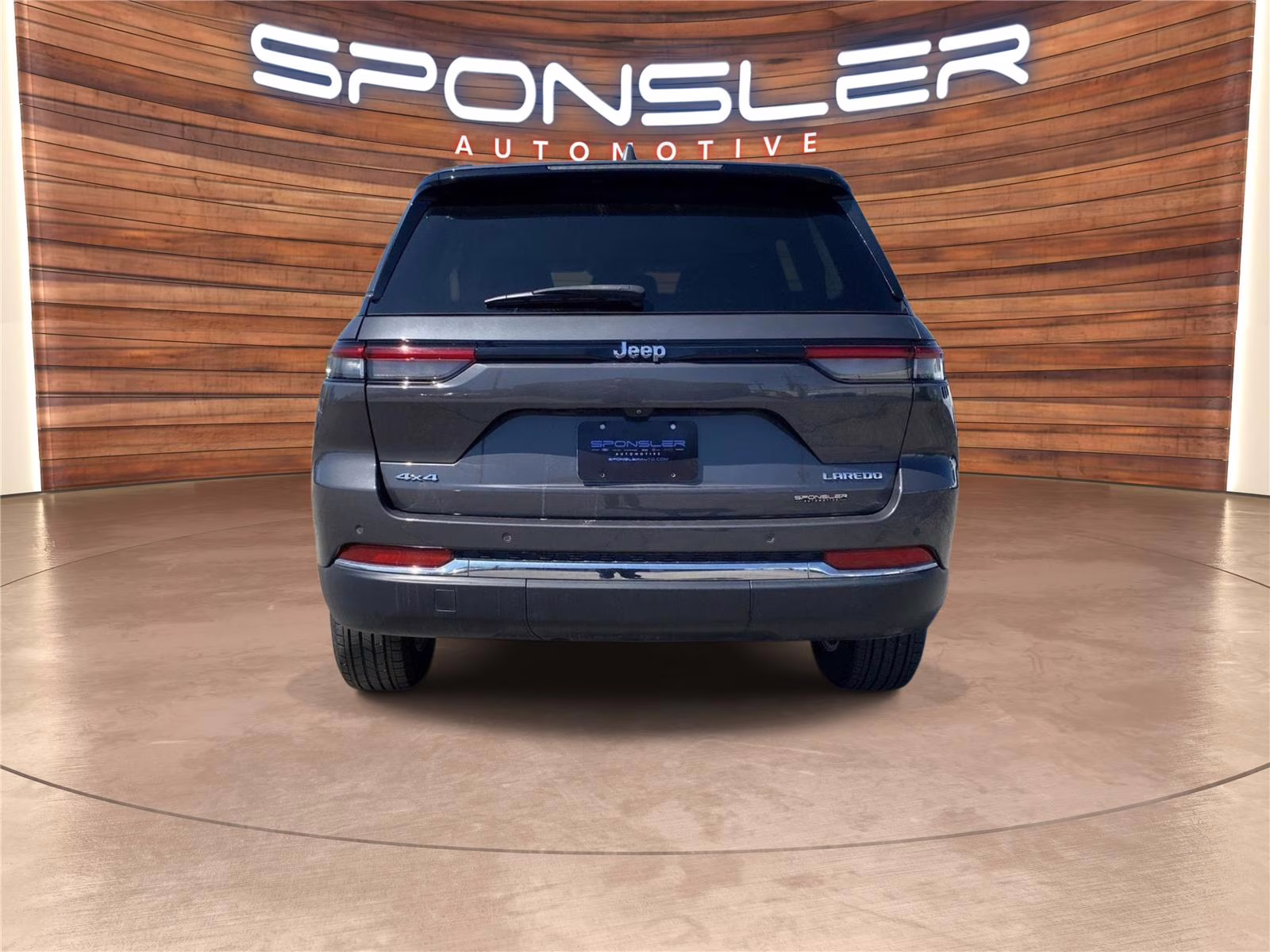 2023 Baltic Gray Metallic Clearcoat Jeep Grand Cherokee Laredo 4X4 SUV