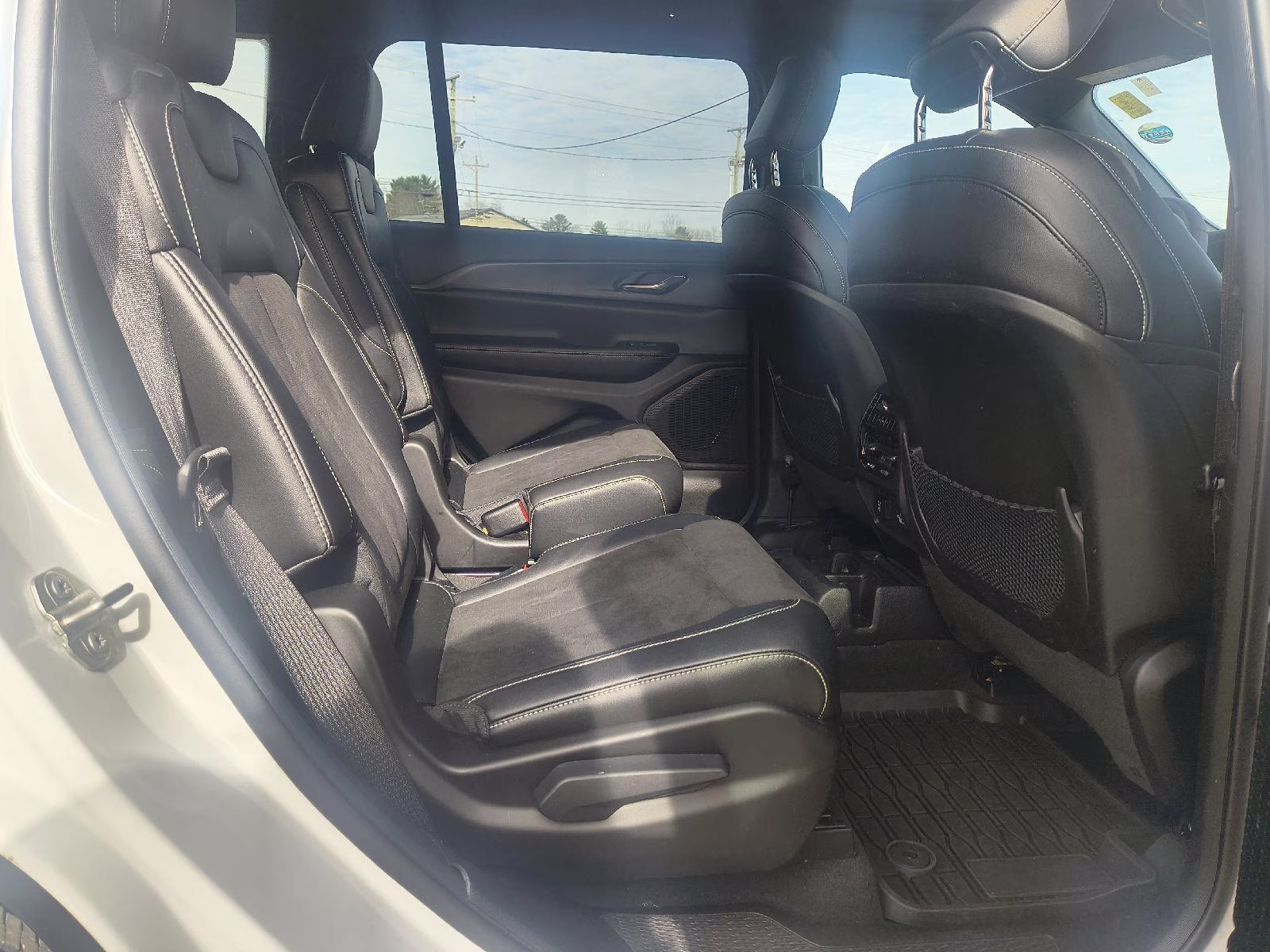 2024 Bright White Clearcoat Jeep Grand Cherokee L Altitude X 4X4 SUV