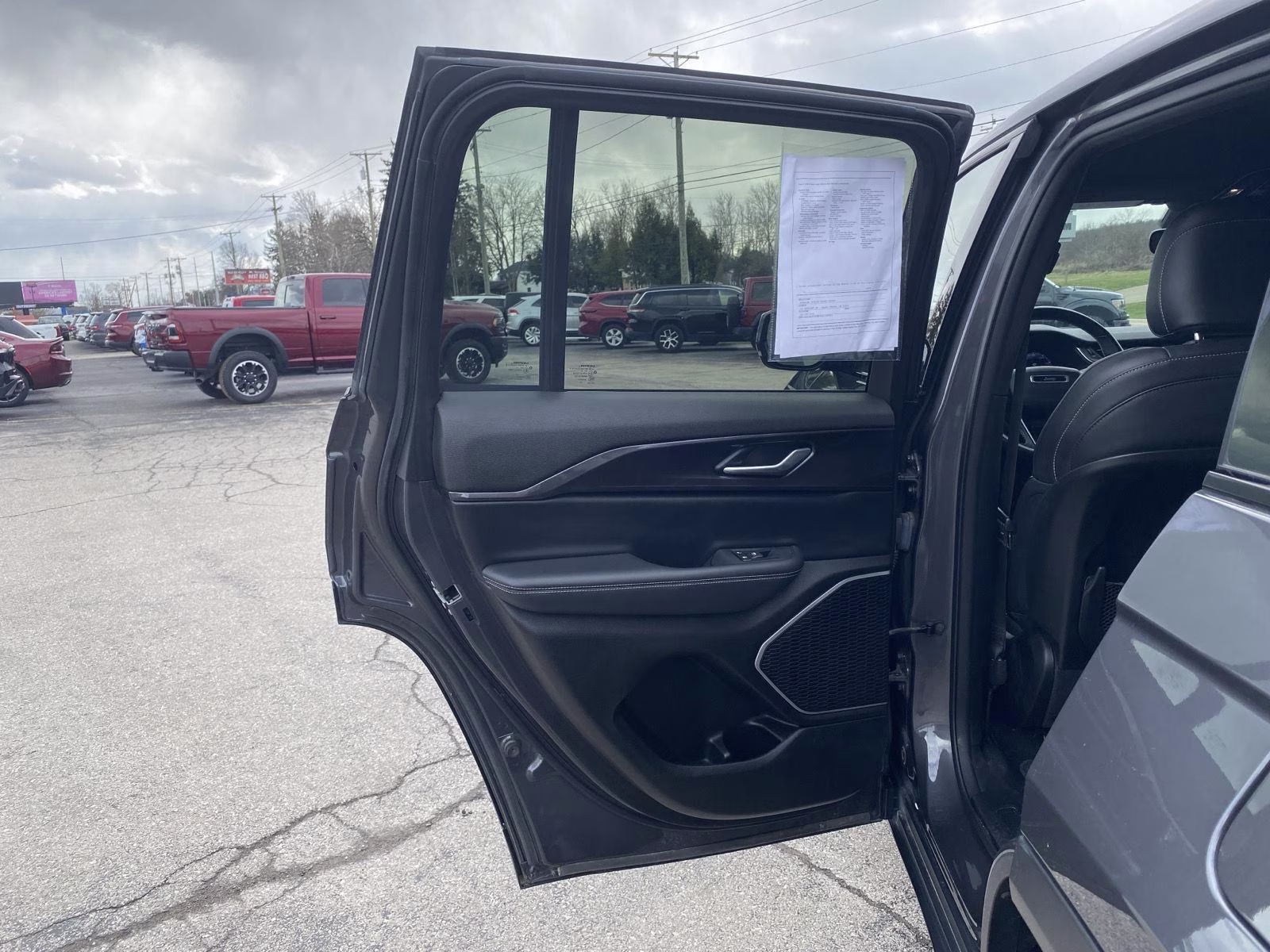 2022 Baltic Gray Metallic Clearcoat Jeep Grand Cherokee Altitude 4X4 SUV