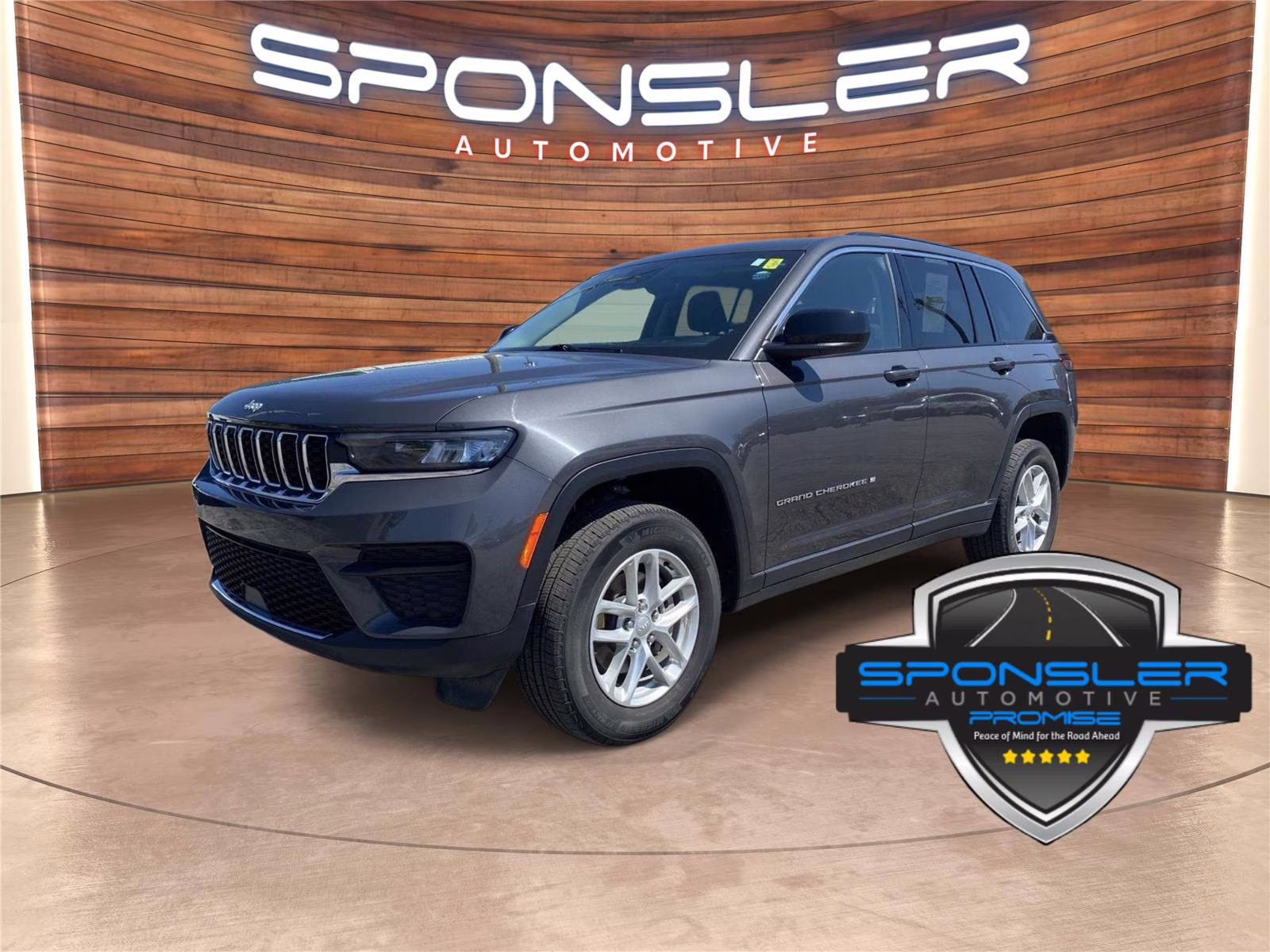 2023 Baltic Gray Metallic Clearcoat Jeep Grand Cherokee Laredo 4X4 SUV