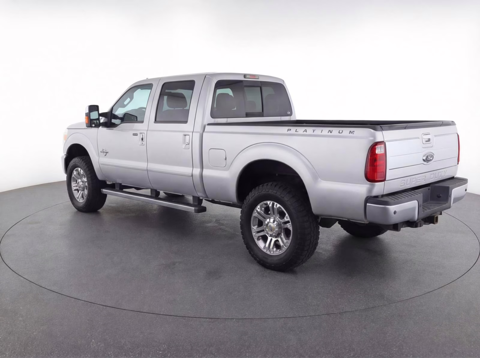 2016 Ingot Silver Metallic/Magnetic Ford Super Duty F-250 SRW Lariat 4X4 Truck