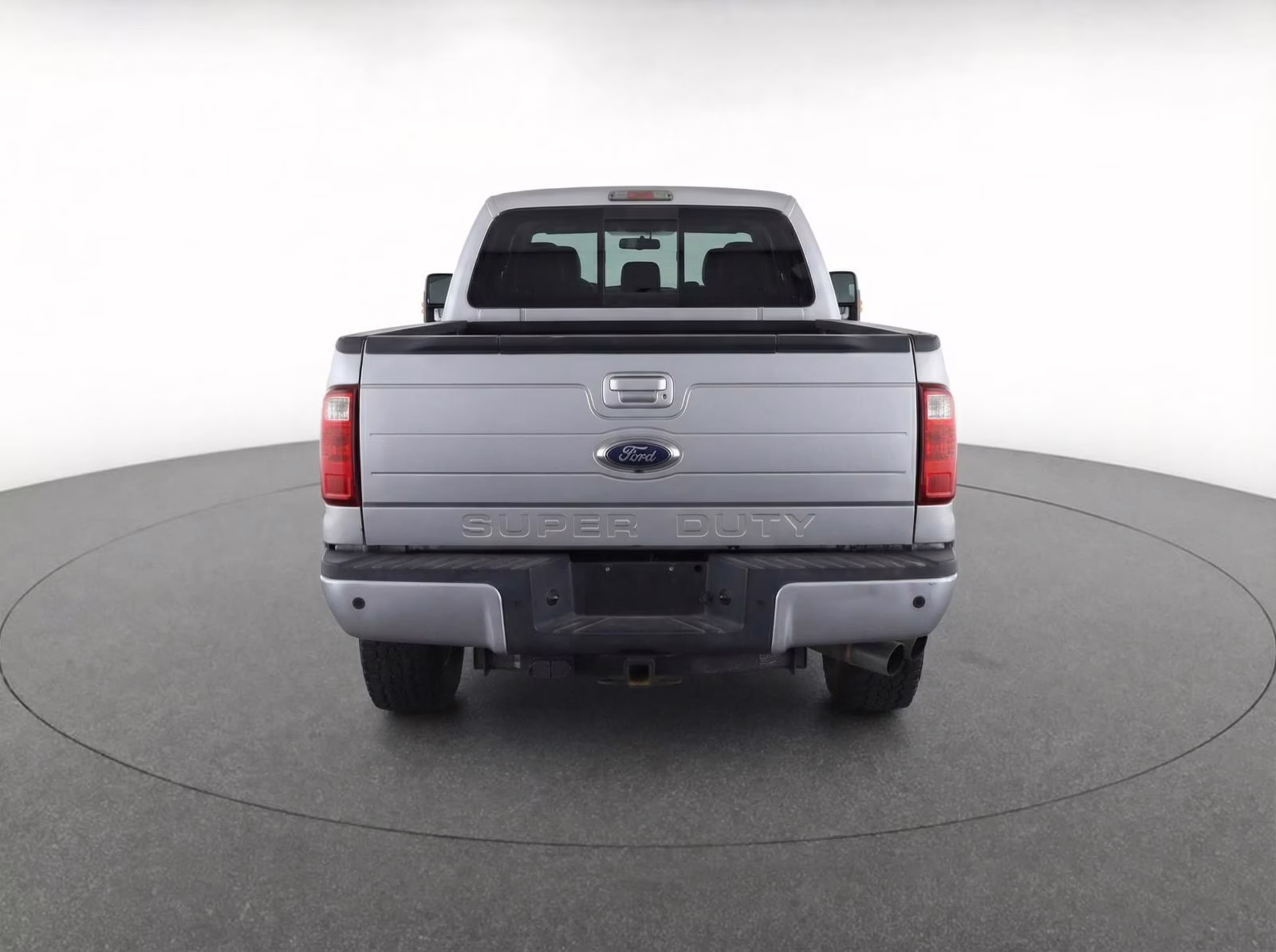 2016 Ingot Silver Metallic/Magnetic Ford Super Duty F-250 SRW Lariat 4X4 Truck