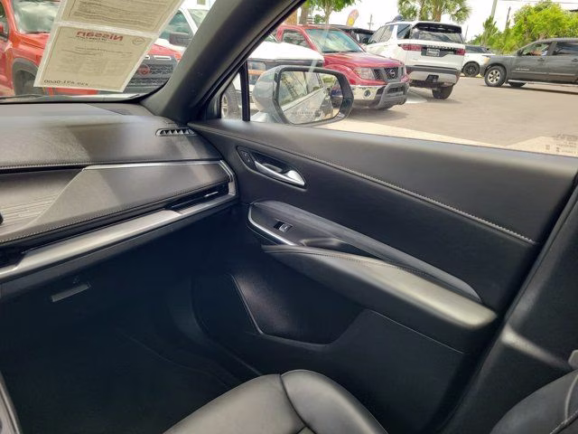 2025 Argent Silver Metallic Cadillac XT4 Premium Luxury FWD SUV