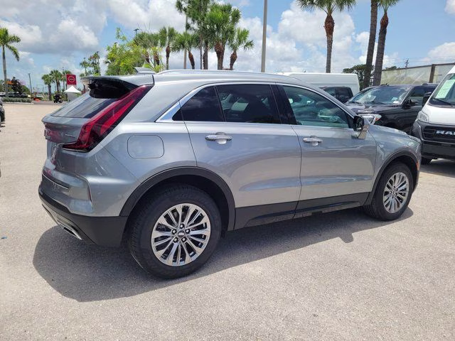 2025 Argent Silver Metallic Cadillac XT4 Premium Luxury FWD SUV