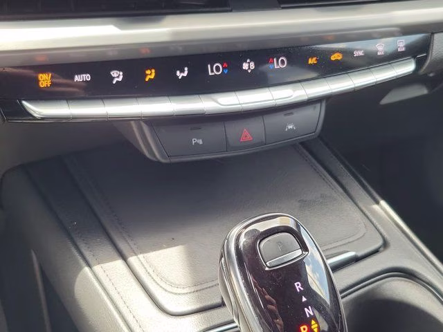 2025 Argent Silver Metallic Cadillac XT4 Premium Luxury FWD SUV