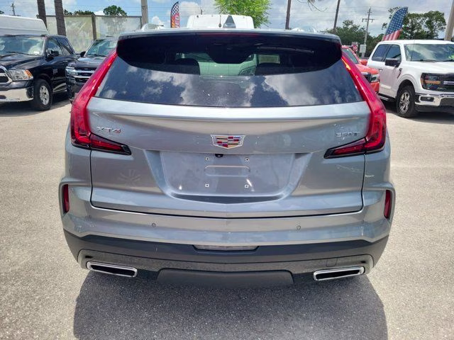 2025 Argent Silver Metallic Cadillac XT4 Premium Luxury FWD SUV
