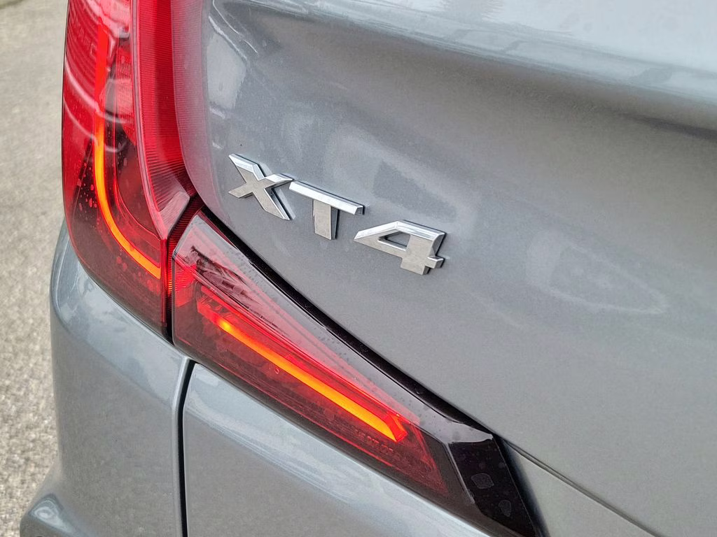 2025 Silver Metallic Cadillac XT4 Premium Luxury FWD SUV