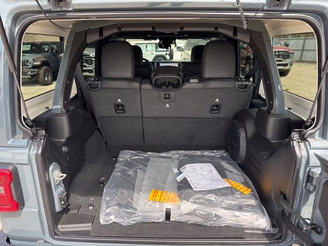 2026 Anvil Clearcoat Jeep Wrangler Sahara 4X4 SUV