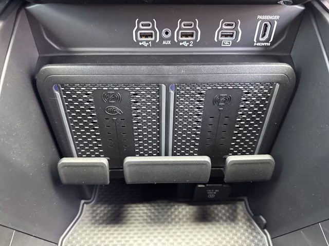 2026 Crystal Metallic Ram 1500 Laramie 4X4 Truck