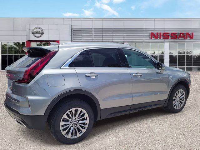 2025 Argent Silver Metallic Cadillac XT4 Premium Luxury FWD SUV