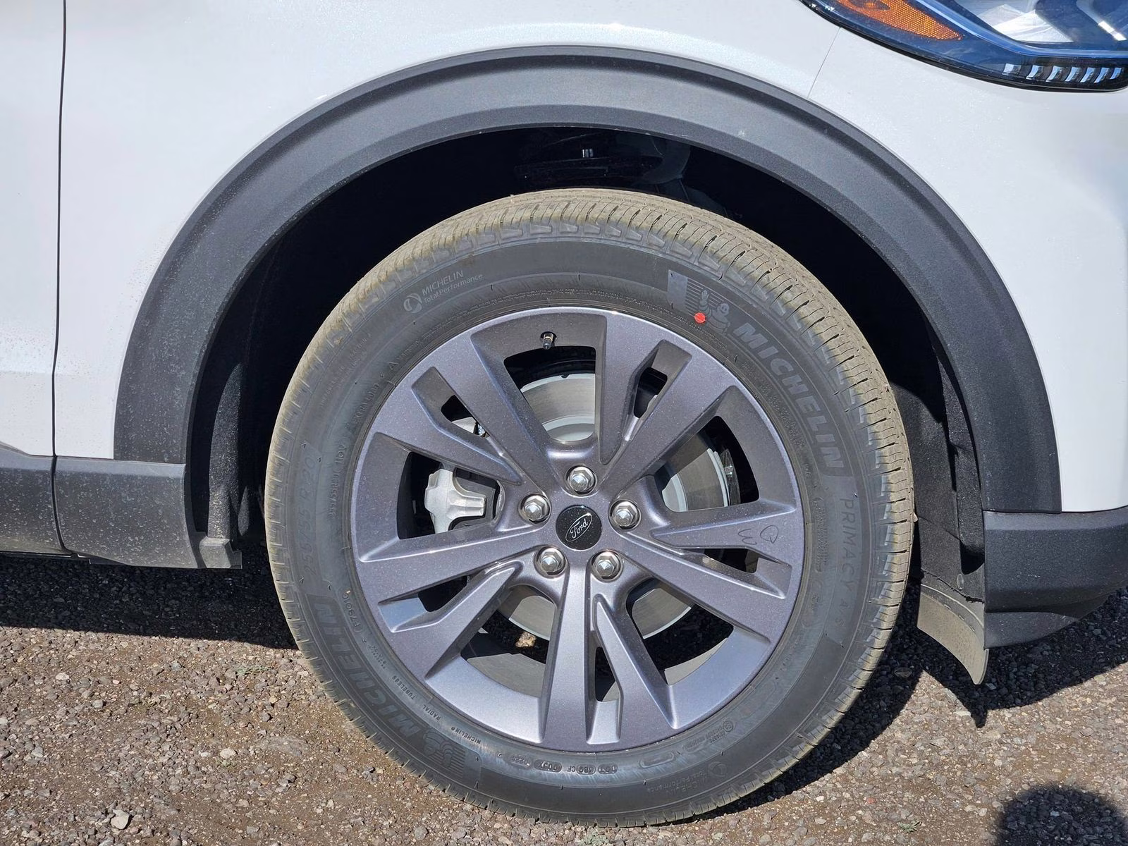 2026 White Metallic Ford Explorer Active 4X4 SUV