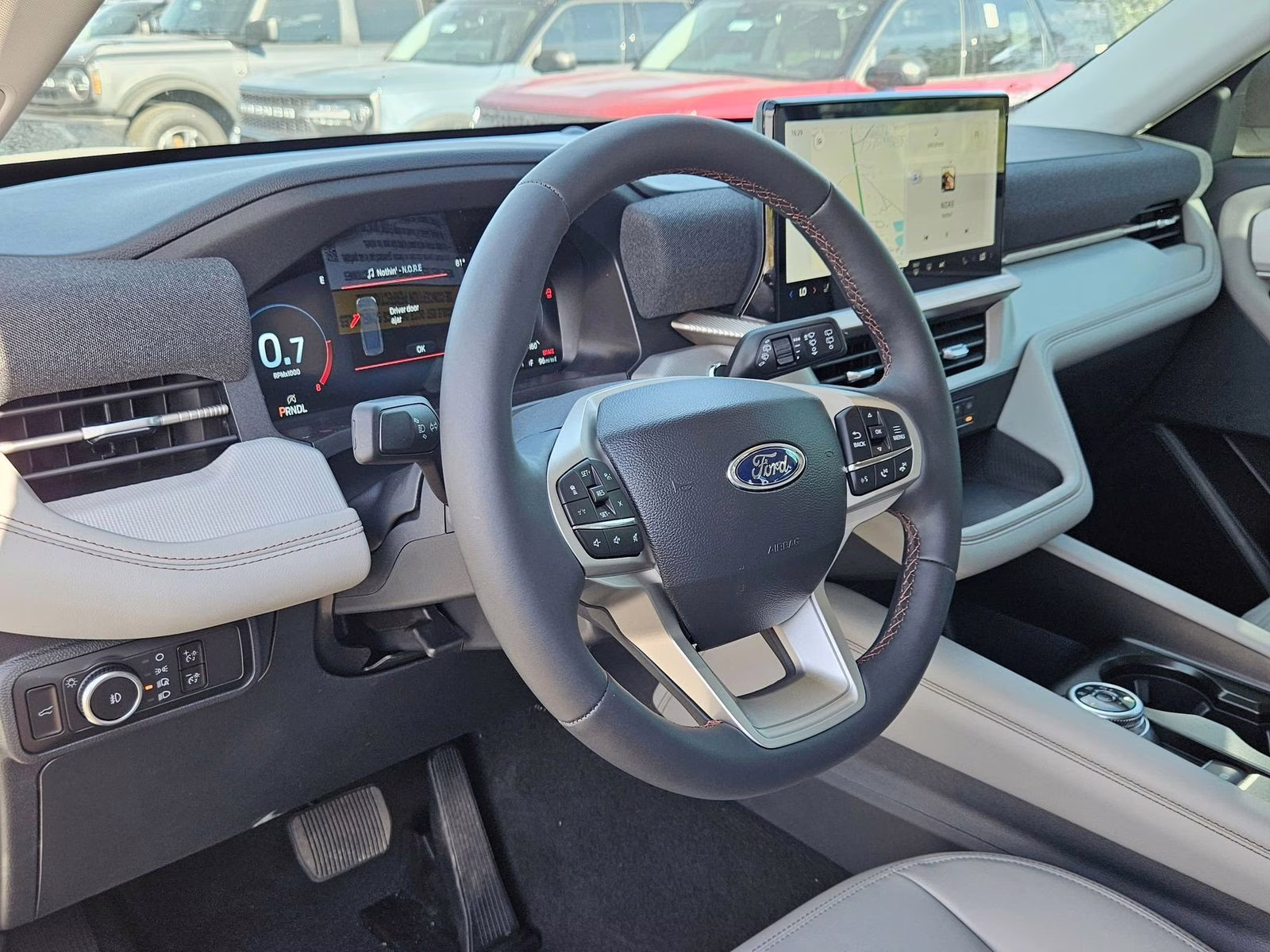 2026 White Metallic Ford Explorer Active 4X4 SUV