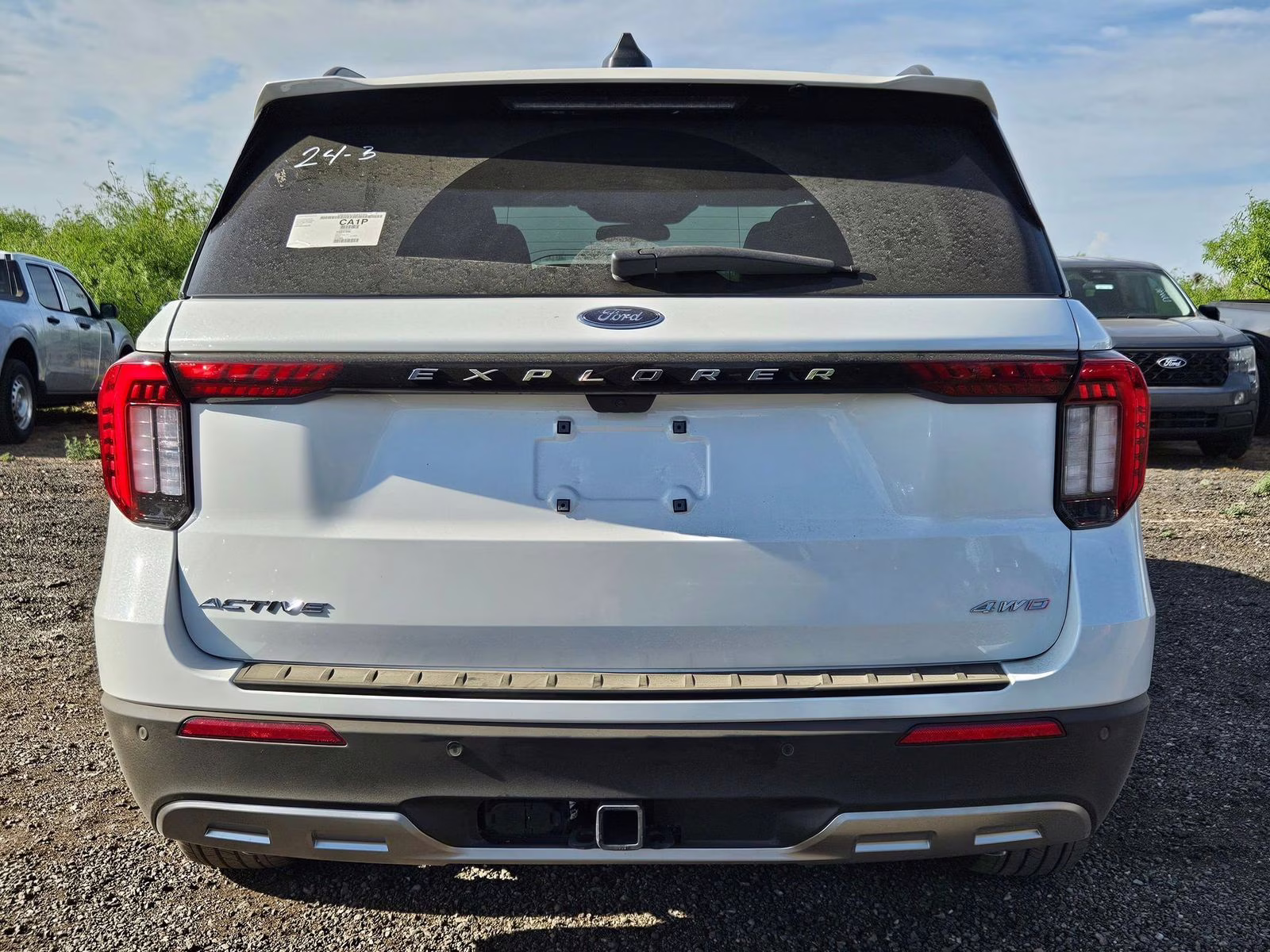 2026 White Metallic Ford Explorer Active 4X4 SUV