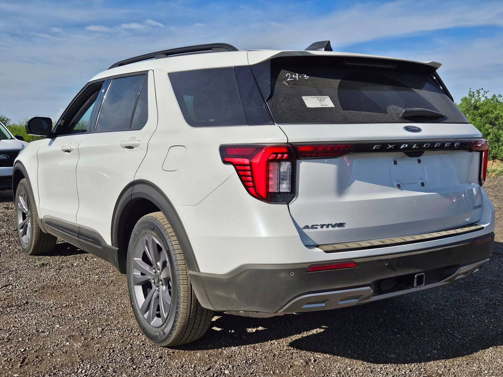 2026 White Metallic Ford Explorer Active 4X4 SUV