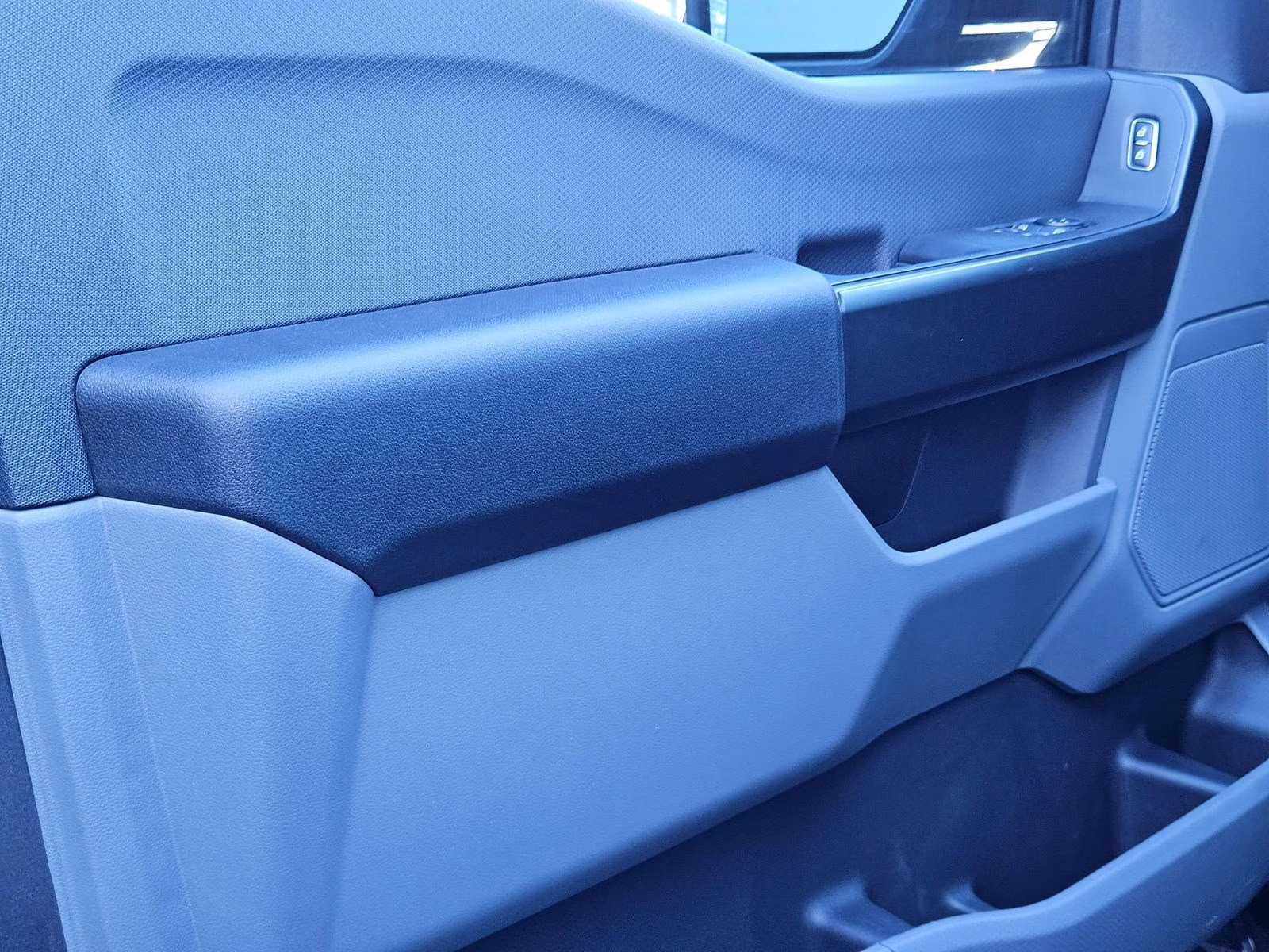 2026 Gray Metallic Ford F-150 XL 4X4 Truck