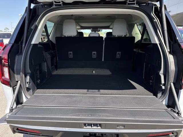 2026 Silver Metallic Ford Expedition Max Active RWD SUV