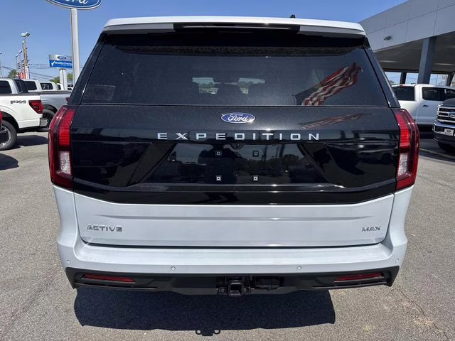2026 Silver Metallic Ford Expedition Max Active RWD SUV