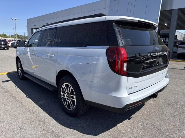 2026 Silver Metallic Ford Expedition Max Active RWD SUV