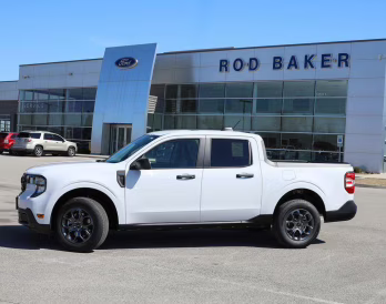 2026 Oxford White Ford Maverick XLT FWD Truck