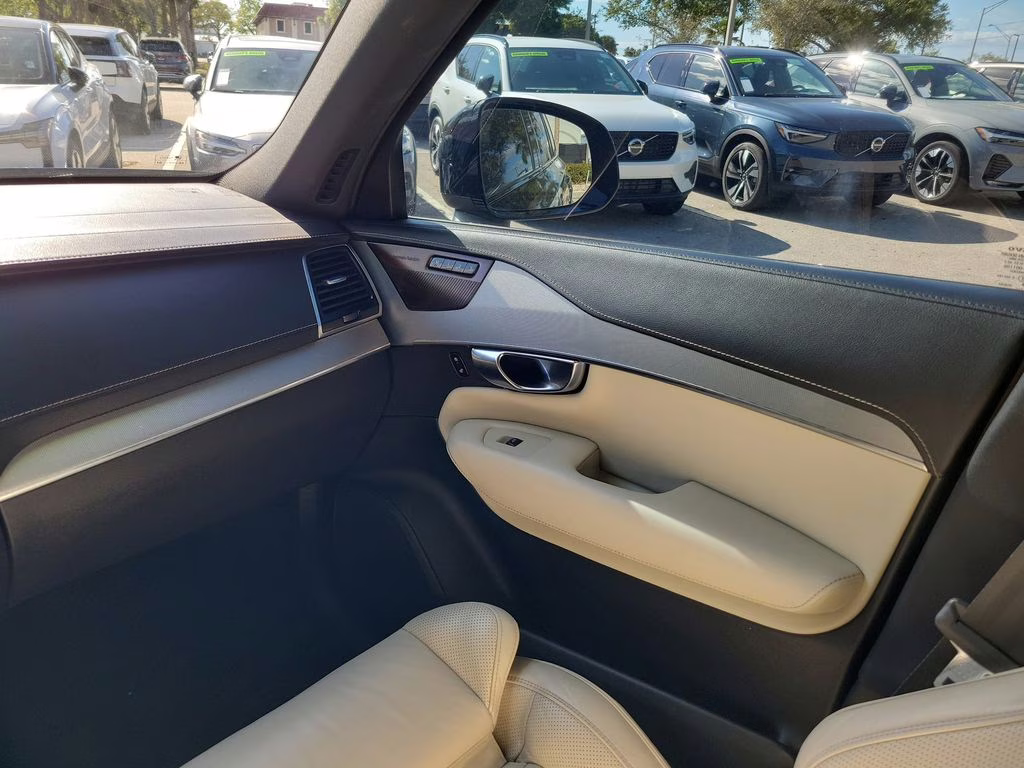 2021 Onyx Black Metallic Volvo XC90 R-Design AWD SUV