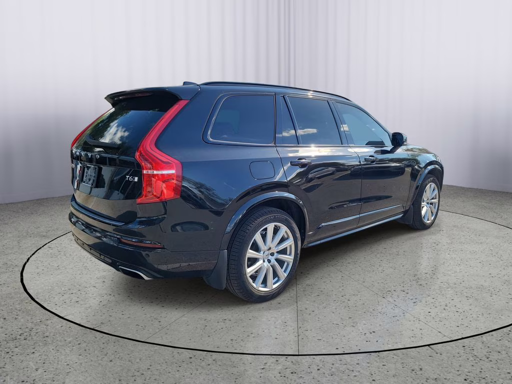 2021 Onyx Black Metallic Volvo XC90 R-Design AWD SUV