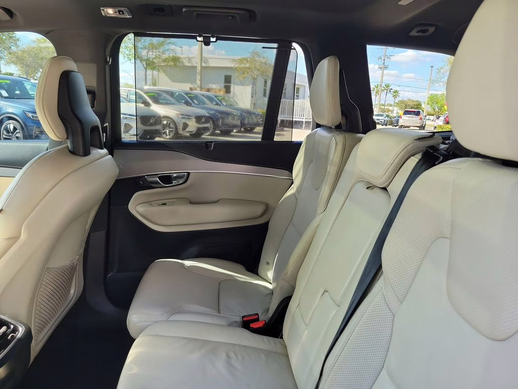 2021 Onyx Black Metallic Volvo XC90 R-Design AWD SUV