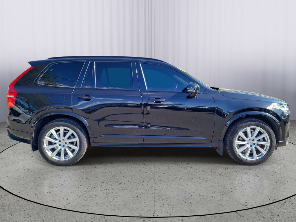 2021 Onyx Black Metallic Volvo XC90 R-Design AWD SUV