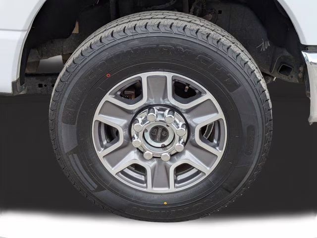 2024 Oxford White Ford Super Duty F-250 SRW Lariat 4X4 Truck