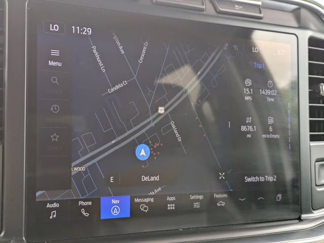 2024 Oxford White Ford Super Duty F-250 SRW Lariat 4X4 Truck