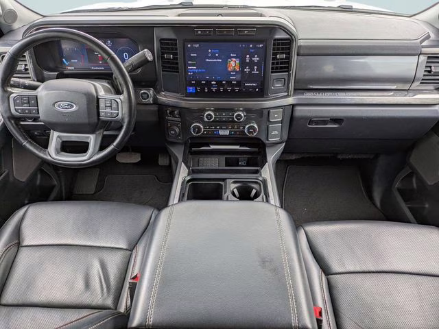2024 Oxford White Ford Super Duty F-250 SRW Lariat 4X4 Truck