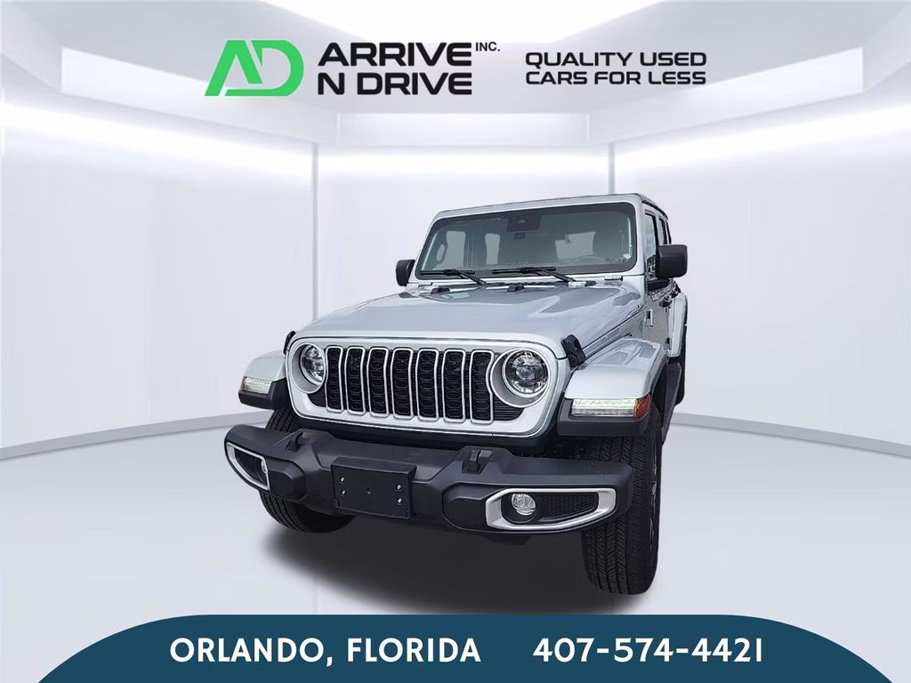 2024 Silver Zynith Clearcoat Jeep Wrangler Sahara 4X4 SUV