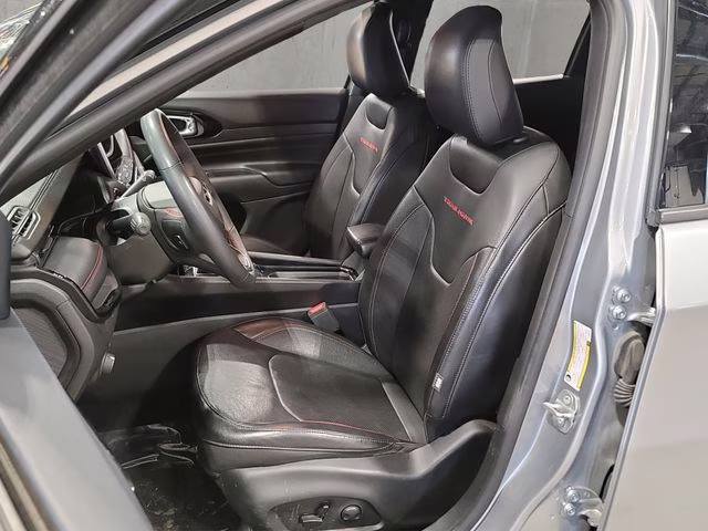2023 Billet Silver Metallic Clearcoat Jeep Compass Trailhawk 4X4 SUV